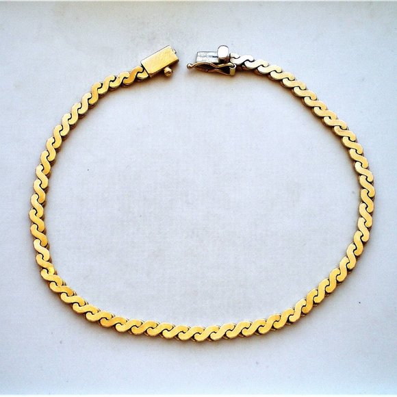 Vintage HEAVY European Italy Solid 14K Yellow Gold S Shape Design Bracelet - Picture 3 of 6